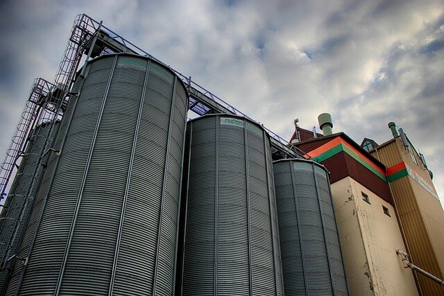 Silos magazynowy na zboże z systemem monitoringu warunków przechowywania